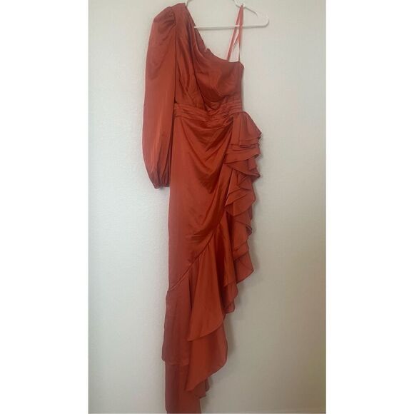 Mac Duggal ONE SLEEVE CUT OUT ASYMMETRICAL RUFFLED GOWN NEW - Picture 4 of 9